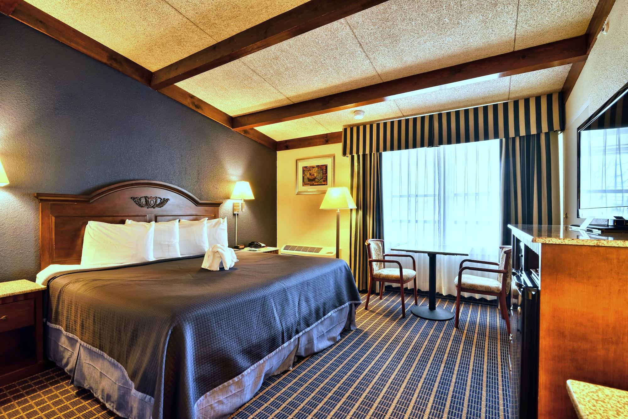 Howard Johnson By Wyndham Bangor Bagian luar foto