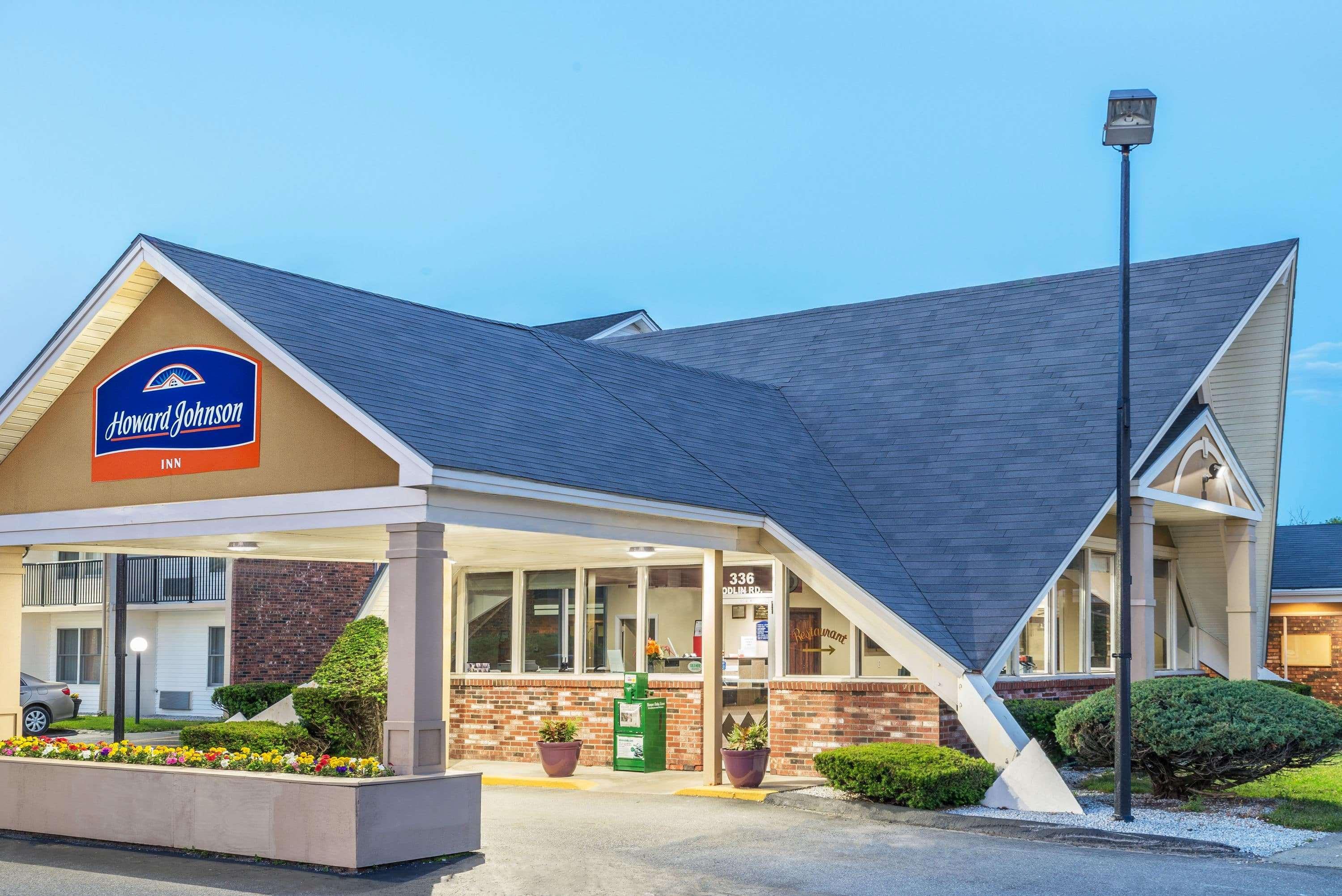 Howard Johnson By Wyndham Bangor Bagian luar foto