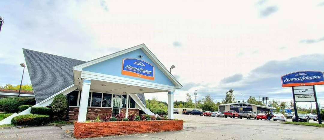 Howard Johnson By Wyndham Bangor Bagian luar foto