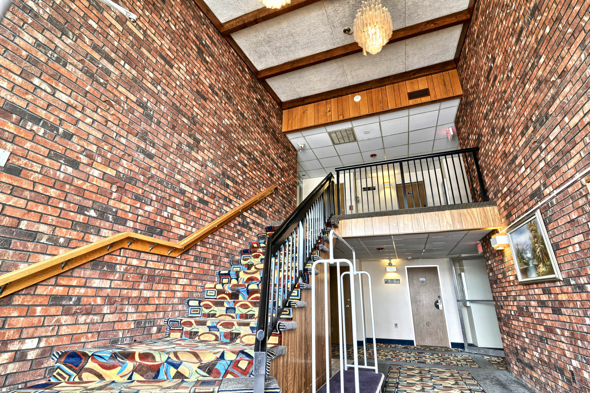 Howard Johnson By Wyndham Bangor Bagian luar foto