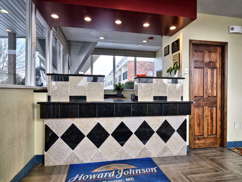 Howard Johnson By Wyndham Bangor Bagian luar foto